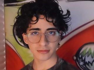 Ver la ficha detallada de ElliotNoir