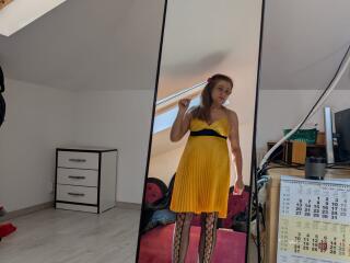 Lásd a KarlaHartley teljes profilját