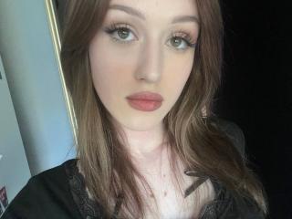 Lásd a KandyRedmer teljes profilját
