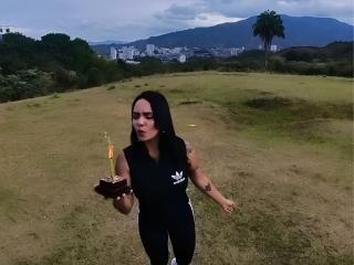 Lásd a JessicaFiore teljes profilját