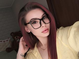 Lásd a Niferttiti teljes profilját