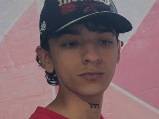 Voir la fiche détaillée de JuliSexxy