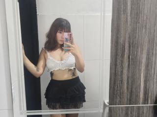 Voir la fiche détaillée de ValeriHairy69