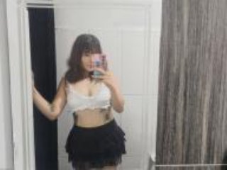 Voir la fiche détaillée de ValeriHairy69