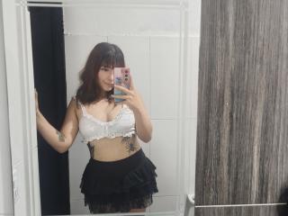 Voir la fiche détaillée de ValeriHairy69