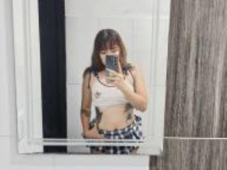Voir la fiche détaillée de ValeriHairy69