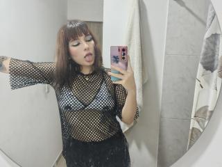 Voir la fiche détaillée de ValeriHairy69