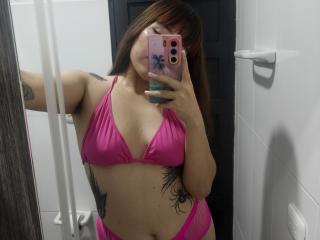 Voir la fiche détaillée de ValeriHairy69