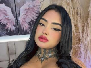 انظر إلى الملف المفصل لـ LairaHearvy