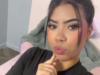 انظر إلى الملف المفصل لـ MichelleVixen