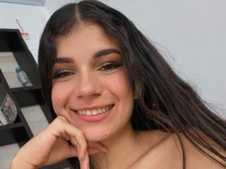 انظر إلى الملف المفصل لـ LisaHils