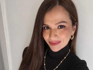 См. подробные сведения о модели CameronViviane