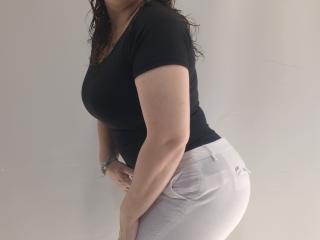 انظر إلى الملف المفصل لـ AmeliaWilson