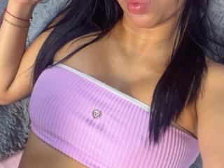 См. подробные сведения о модели MichelleVixen