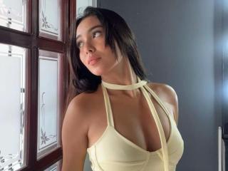 См. подробные сведения о модели SofiaCardenas