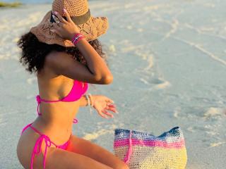 Yksityiskohtaiset tiedot mallista SexyJuddie