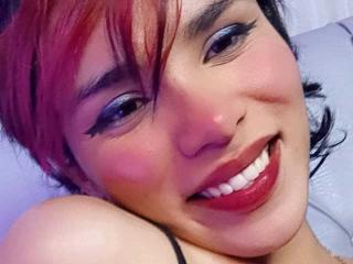 Yksityiskohtaiset tiedot mallista ChloeFoster
