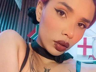 Yksityiskohtaiset tiedot mallista ChloeFoster