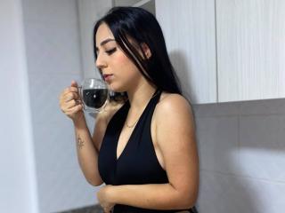 Yksityiskohtaiset tiedot mallista StefanyDelly