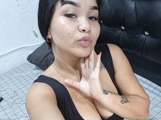 Yksityiskohtaiset tiedot mallista CatalinaSexHot