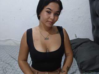 Yksityiskohtaiset tiedot mallista CatalinaSexHot
