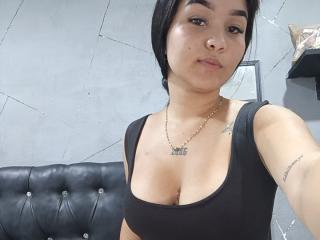 Yksityiskohtaiset tiedot mallista CatalinaSexHot