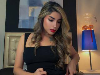 Ver la ficha detallada de SofyaLane