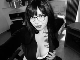 Δείτε την λεπτομερή καρτέλα του BabeSix
