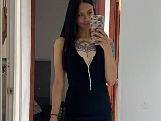 Δείτε την λεπτομερή καρτέλα του NiaWhitee
