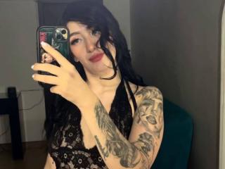 Ver la ficha detallada de TifanyDiaz
