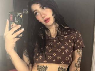 Ver la ficha detallada de TifanyDiaz