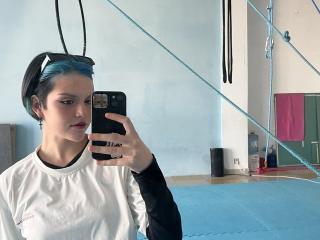 Δείτε την λεπτομερή καρτέλα του HanhFontillas