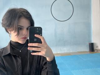 Δείτε την λεπτομερή καρτέλα του HanhFontillas