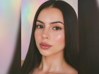 Δείτε την λεπτομερή καρτέλα του IsabellaJames