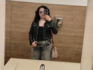 Ver la ficha detallada de AmberColombo