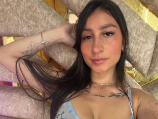Ver la ficha detallada de MaddyCarina