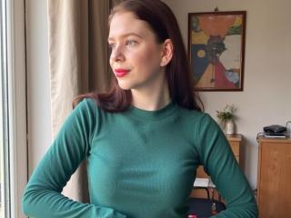 Prikaži popoln profil modela MayaFlowers