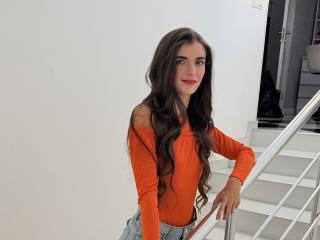 Prikaži popoln profil modela DarsiSweet