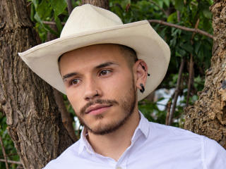 Prikaži popoln profil modela LianFerrer