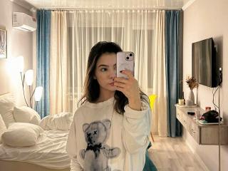 Prikaži popoln profil modela AnneKofron