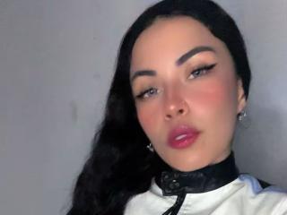 Se komplett profil för ZoeLux