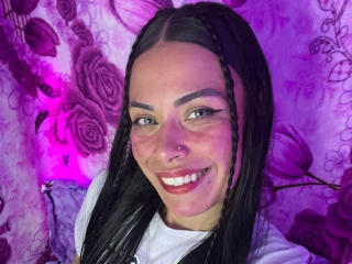 Se komplett profil för ZoeLux