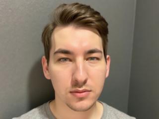 Prikaži popoln profil modela LibertyEric