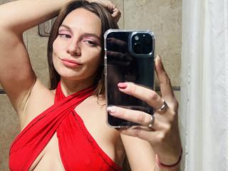 Prikaži popoln profil modela RomiSweety