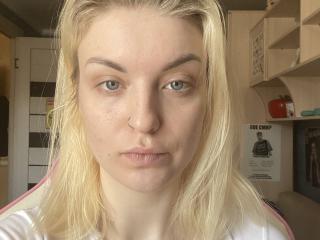 Prikaži popoln profil modela GeniaKirlin