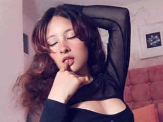 Xem hồ sơ đầy đủ của ValentinaRoseX