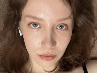 Prikaži popoln profil modela LindaAly