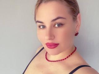 Prikaži popoln profil modela AvaQueen