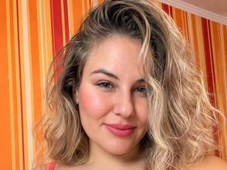 См. подробные сведения о модели AvaQueen