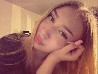 См. подробные сведения о модели JoetteShigeta
